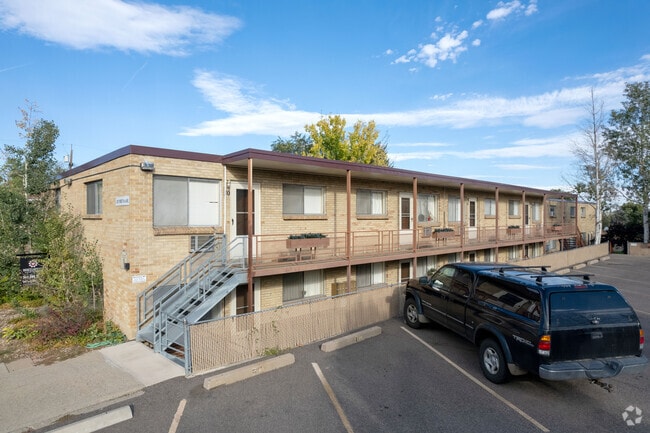 Pioneer Apartments - Pioneer Apartments