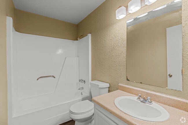 2B/1B - 840 sqft