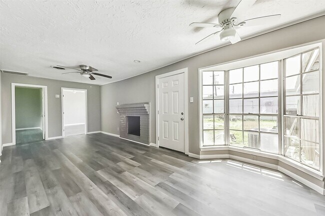 Photo - 14249 Brownsville St Apartamento