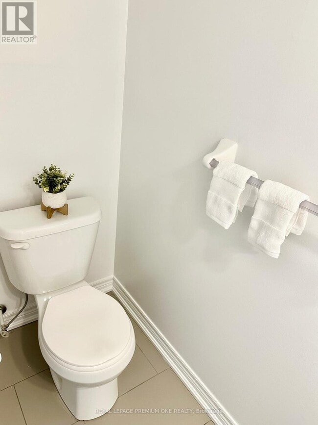 Photo - 95 Kayla Crescent