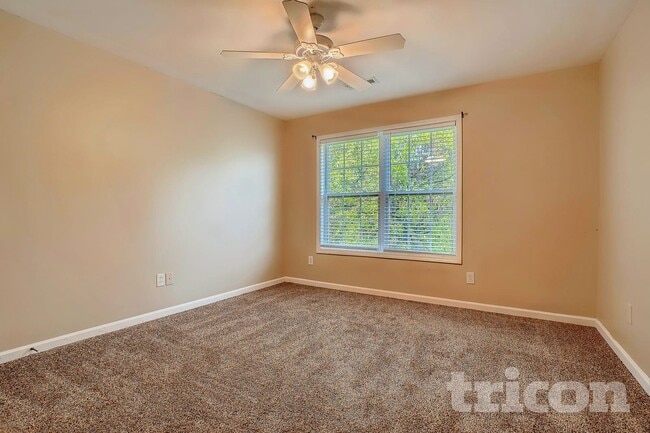 Photo - 341 Revolution Dr