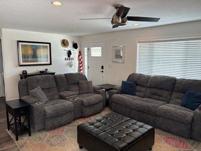 Photo - Gallagher Unit 201