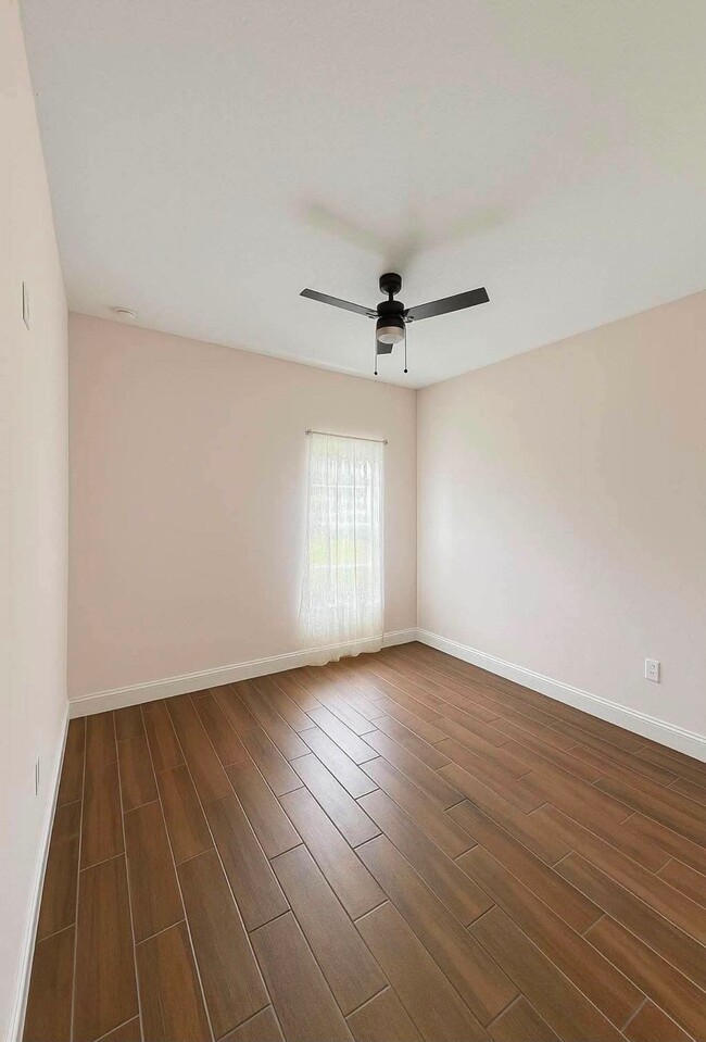 Photo - 1602 Minnow Ln