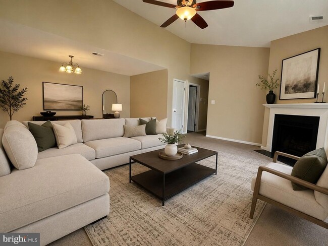Photo - 1104 Mews Dr Unidad 1104
