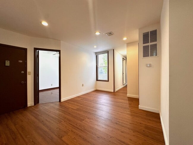 Photo - 125 Zabriskie St Unit #2