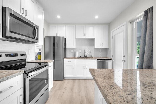 Photo - 3213 Colony Club Rd