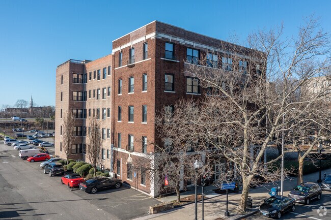 Photo - Lofts 881
