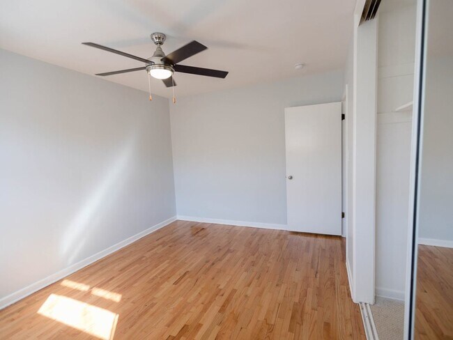 Photo - Hayworth Apartments