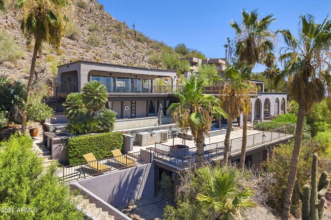 Photo - 6900 N Highlands Dr