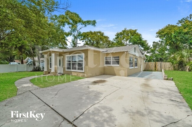 561 Monroe Ave