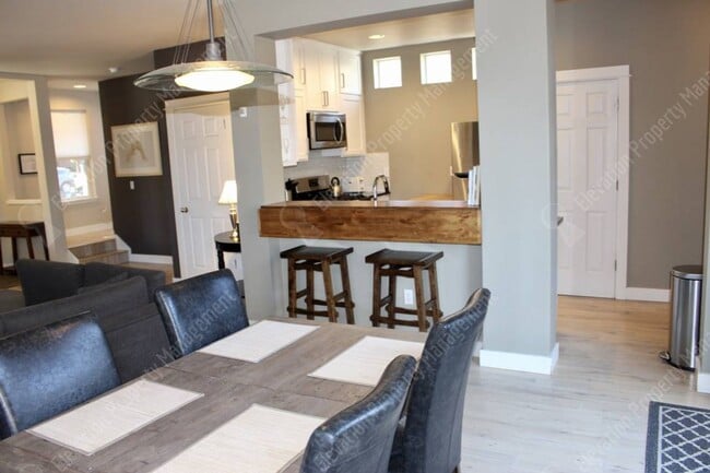 Photo - Furnished 2 BR home in Old Mill district