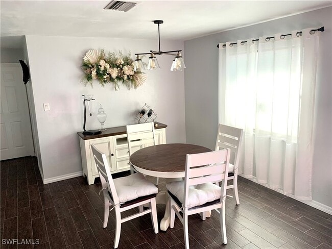 Photo - 235 Cypress Way W