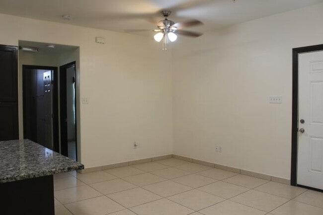 Photo - 3118 Garfield St Unidad 3