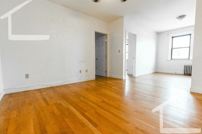 Building Photo - 41 Egremont Rd