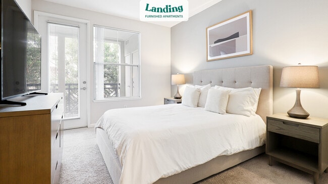 Photo - 1288 E Hillsdale Blvd Unidad C-216.422275