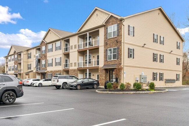 Riverview West Apartments