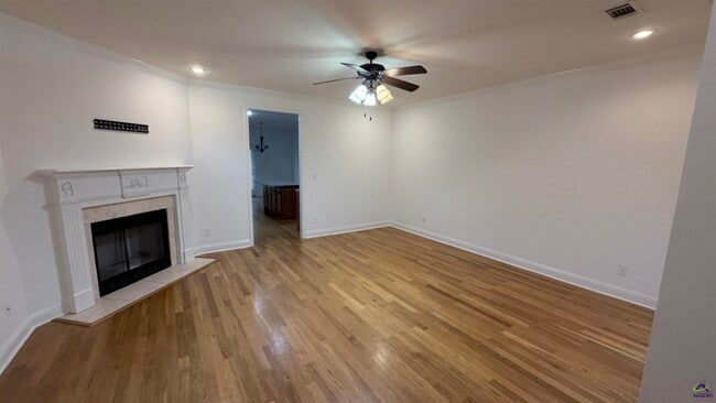 Photo - 104 Washington Place Drive