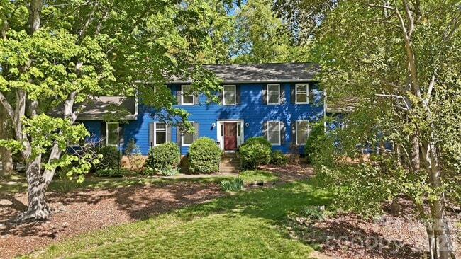 Photo - 301 Sardis Rd N