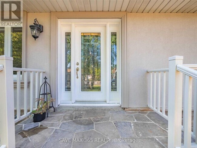 Photo - 202 Renforth Dr