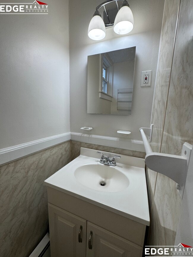 Photo - 24 Union St Unit 1