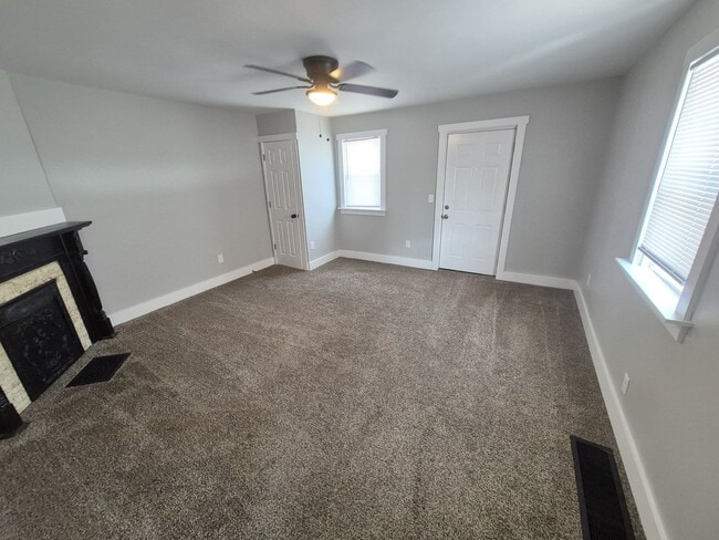 Photo - 4 Bed 2 Bath