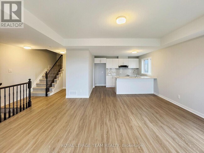 Photo - 722 Lillian Freiman Private