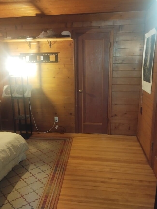 Upstairs Bedroom - 430 Jason Ave N Unit Full House
