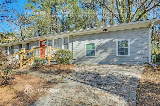 Building Photo - 3003 Orion Dr