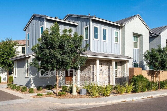Building Photo - 2851 S Central Dr Rental