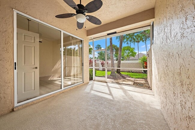 Photo - 1802 Rosewood Way