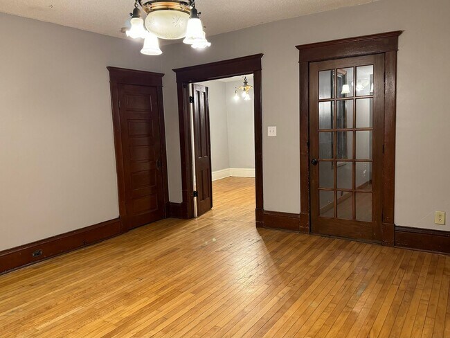 Photo - 2630 Grand St NE Unidad ( 1)