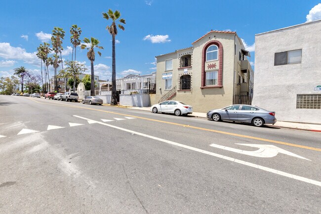 Photo - 1211 Magnolia Ave.