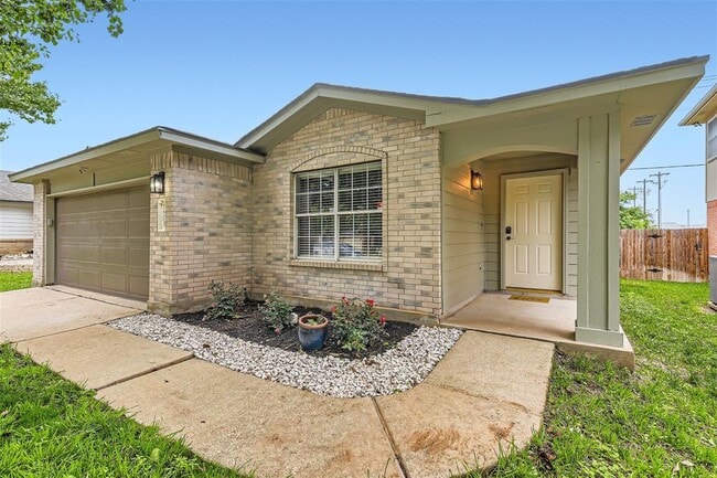 Photo - 1803 Lloydminister Way