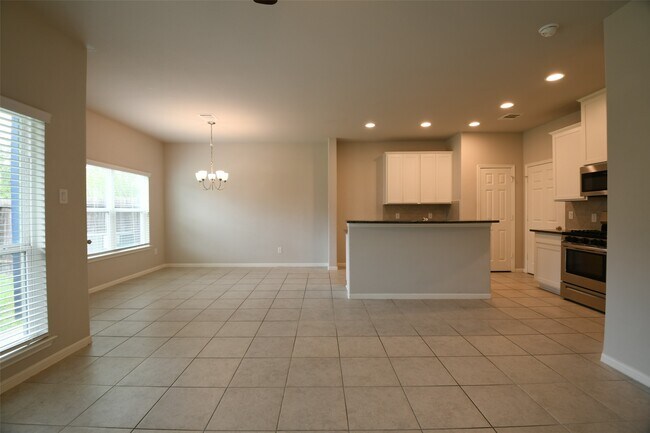 Photo - 104 Camelot Pl Ct