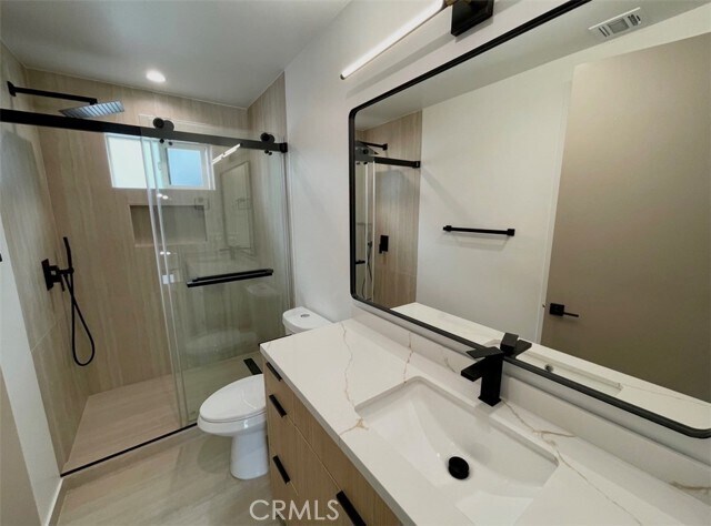 Photo - 611 W 41st Pl