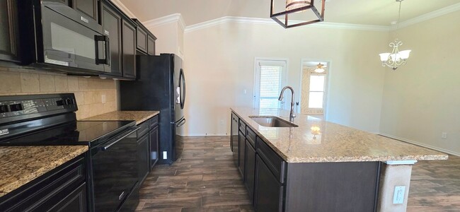 Photo - 1025 Pine Leaf Pl