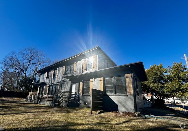 Building Photo - Flats on 5th Unit 3 Rental