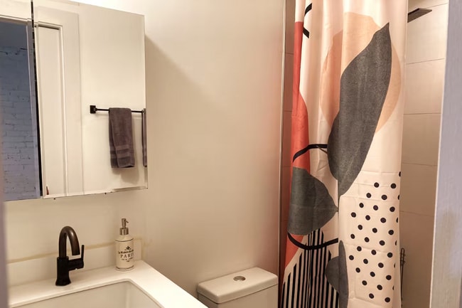 Photo - 1107 6th St NE