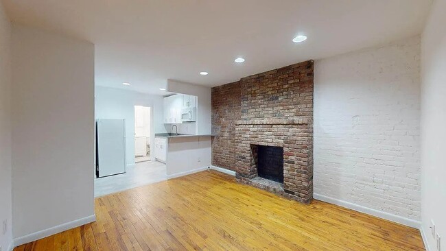 Photo - 224 E 81st St Unit 3B