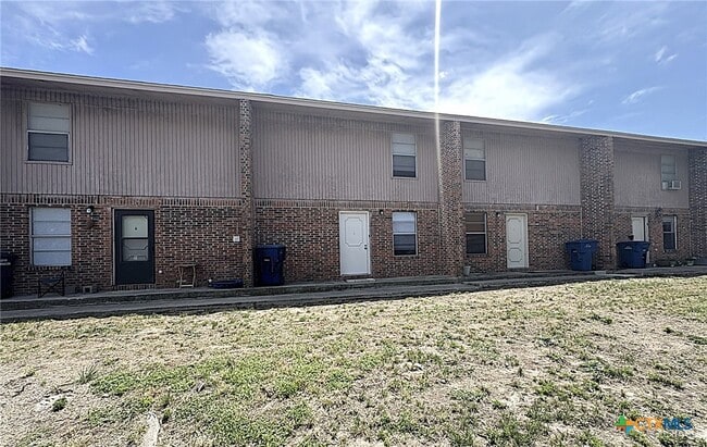 Building Photo - 402 S 2nd St Unit B