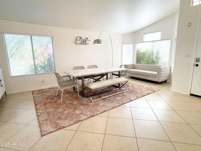 Photo - 1040 E Silverwood Dr