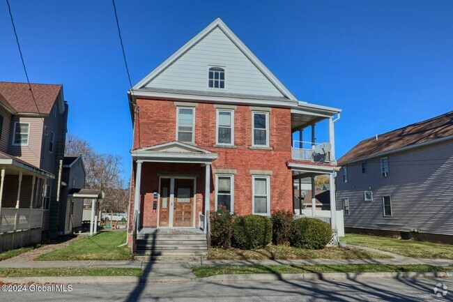 Building Photo - 606 Broadway Rental