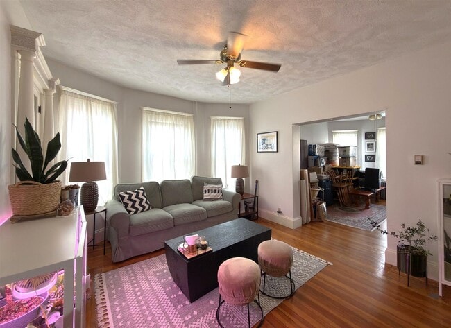 Photo - 9 Amaranth Ave Unit 2