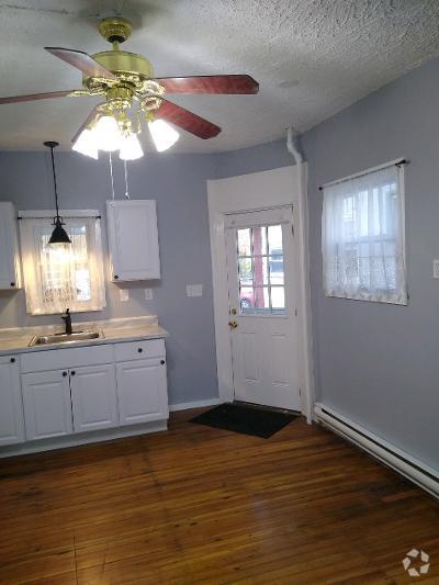 Building Photo - 636 Boulevard Ave Unit B Rental