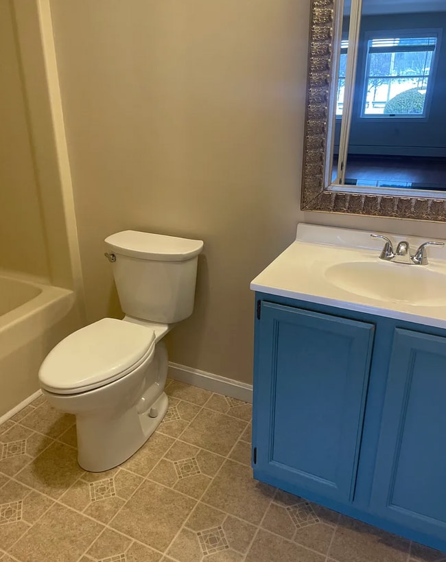 Photo - 844 State St Unit 35