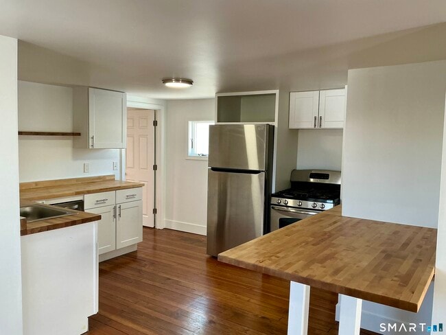 Photo - 74 Liberty St Unidad 2