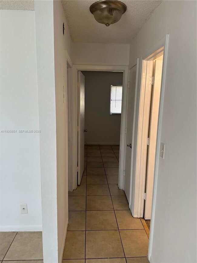 Photo - 5180 NE 6th Ave Unit 616