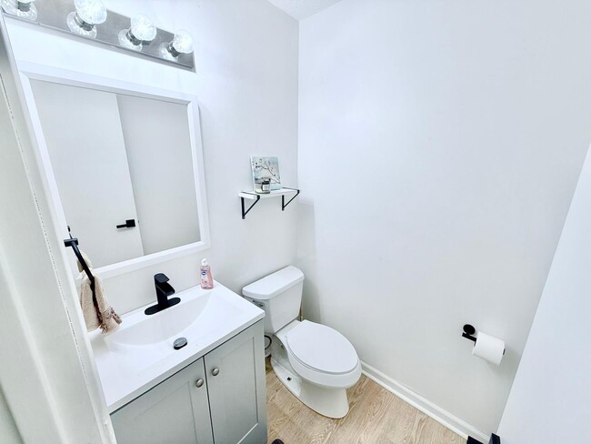 Photo - 5128 Rocky Hill Dr SW