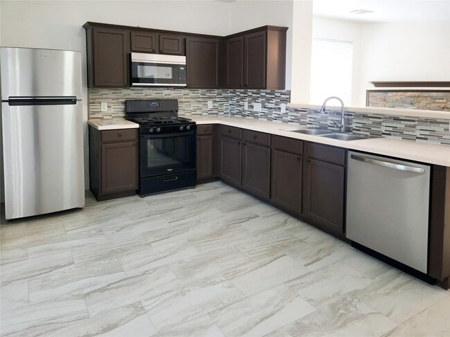 Building Photo - 7518 Oakwood Canyon Dr Rental
