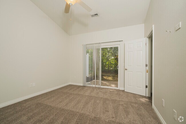 2BR, 2BA - 1,264SF - Primary Bedroom - River Oaks Villas